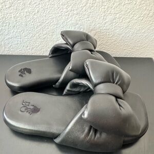 Off-White Black Bow Flats